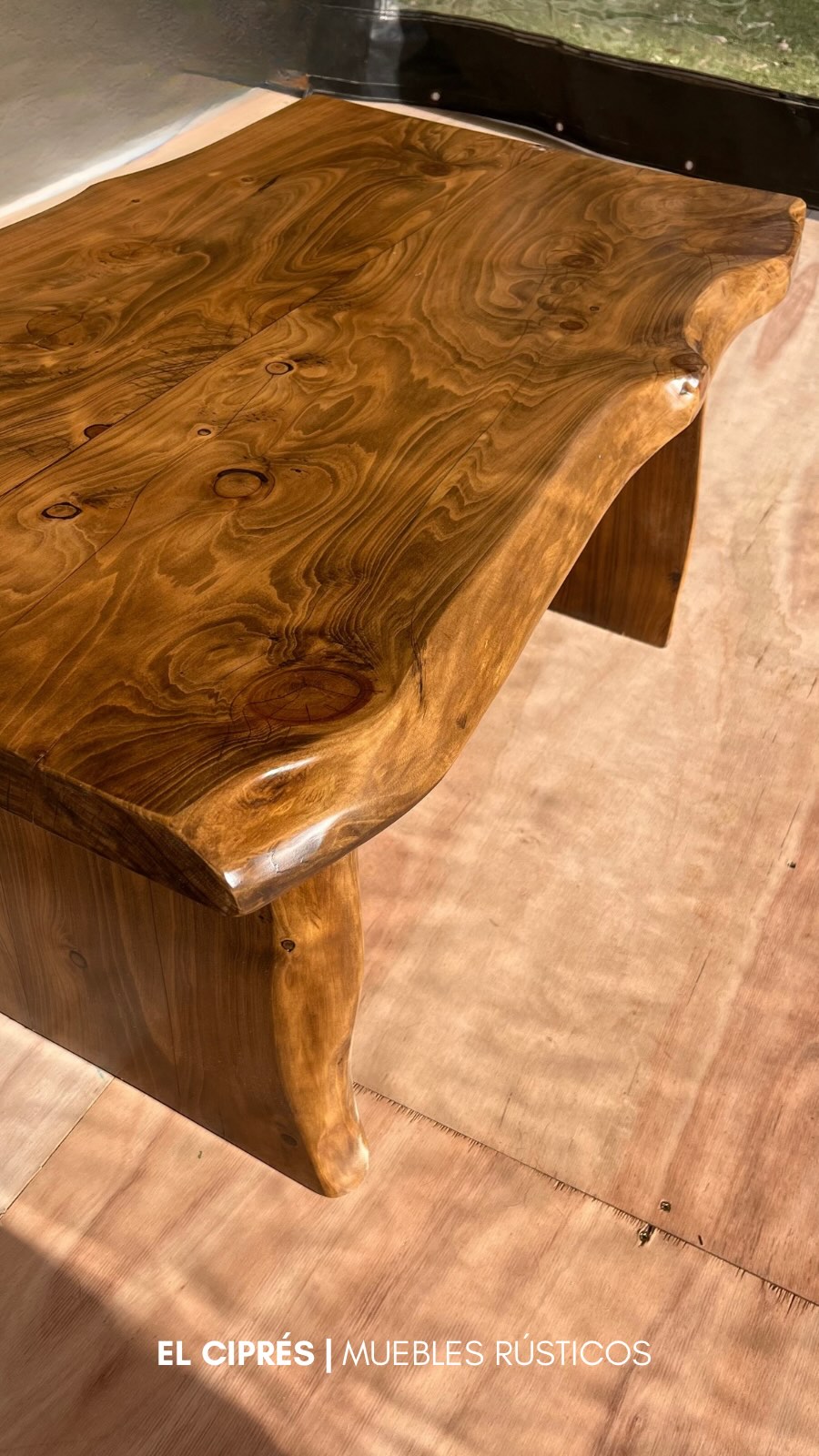 Mesa ratona Ciprés